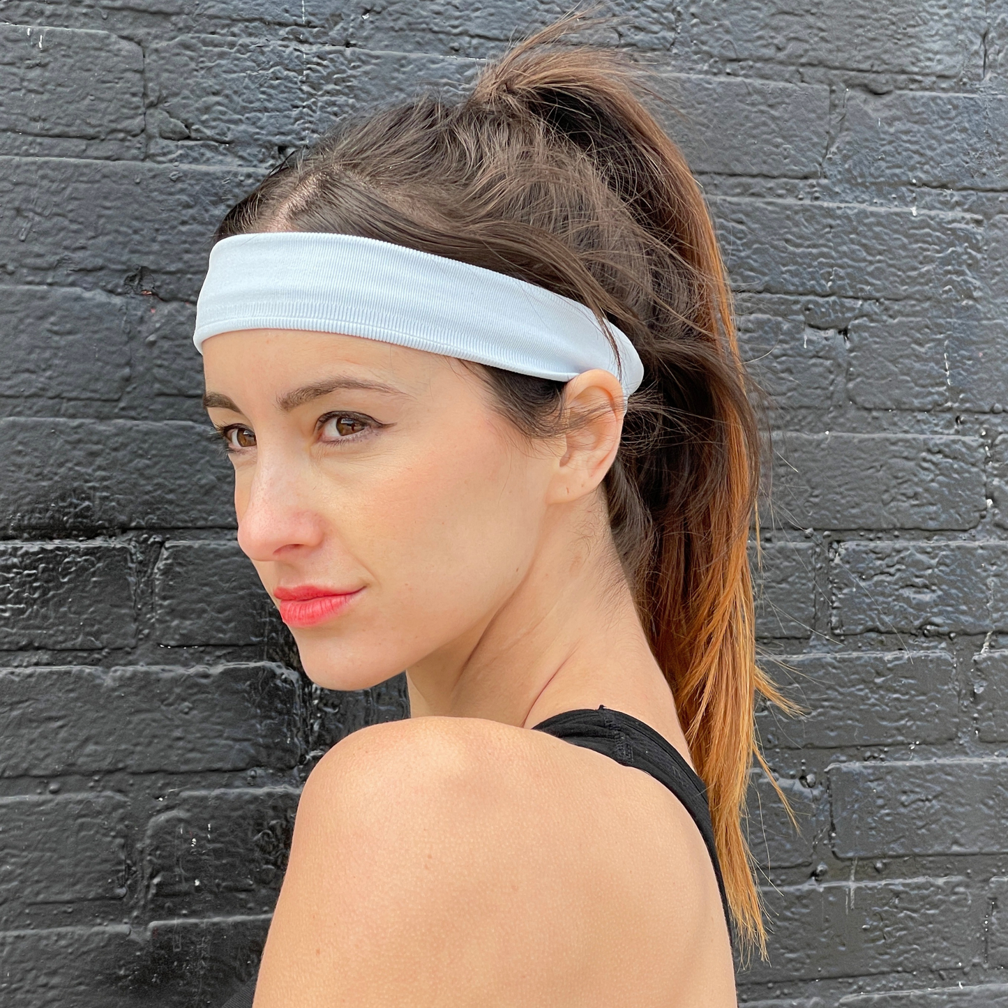 The Runner Sweat-Wicking Headband for Fitness and Sports